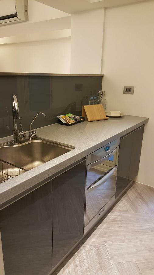 3 Bedrooms And 1 Study And 3 Bathrooms Near Taipei 101 & Mrt Exterior photo